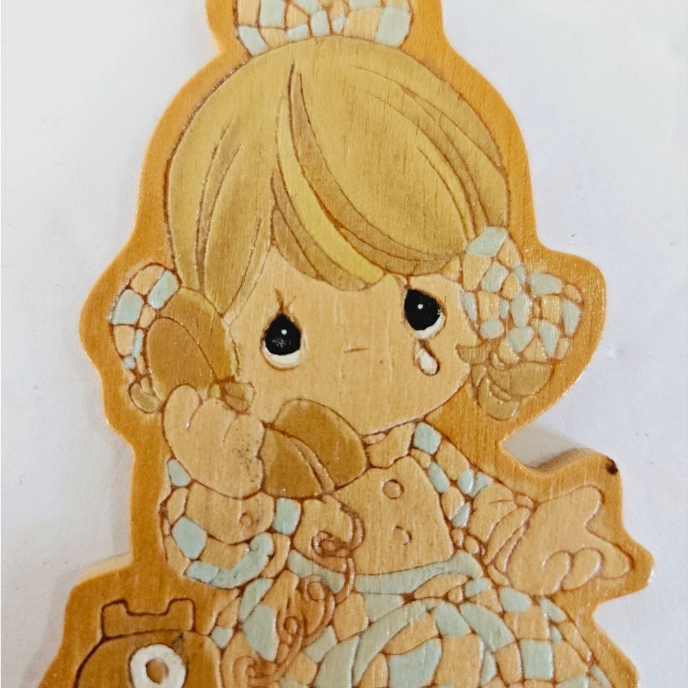 Vintage 1993 Cracker Barrel Precious Moments Hand Made Wooden Christmas Ornament - Picture 2 of 7